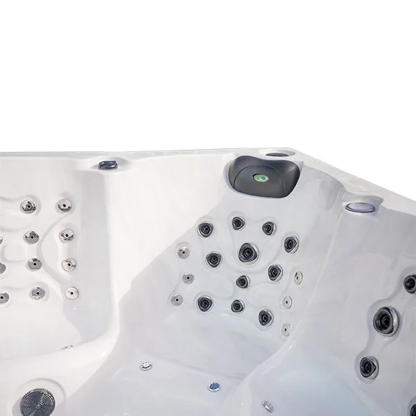 5 Person Garden Jacuzzi Tub L502
