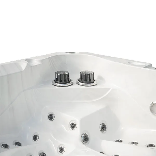 5 Person Garden Jacuzzi Tub L502