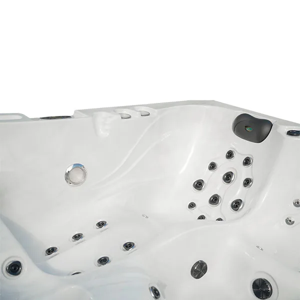 5 Person Garden Jacuzzi Tub L502