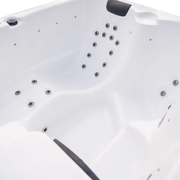 3 Person Small Outdoor Hot Tub ZR7106